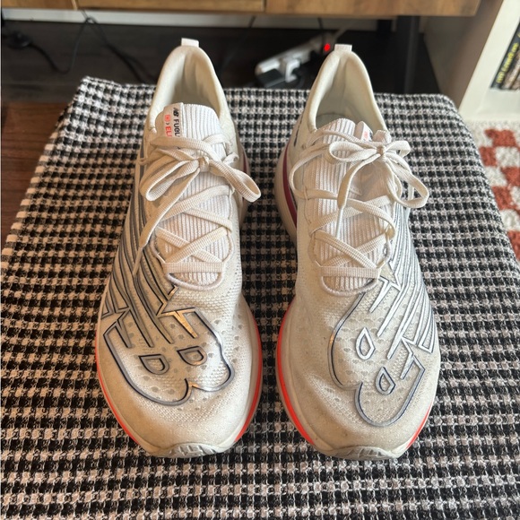 NEW BALANCE WOMEN'S FUELCELL SC ELITE V3 - size 10 - Picture 7 of 13